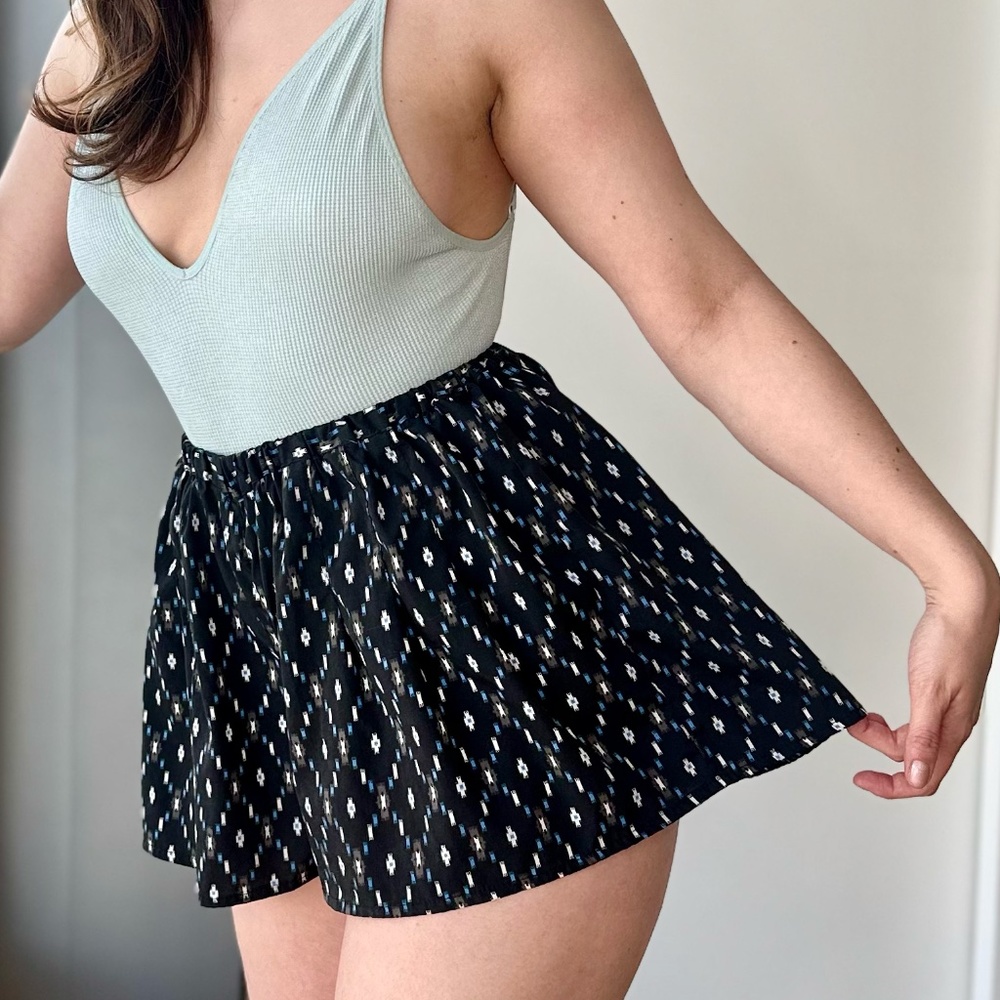 Black Skort